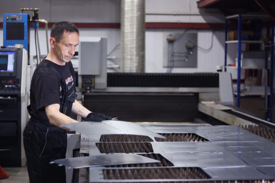 Лазерне різання металу 