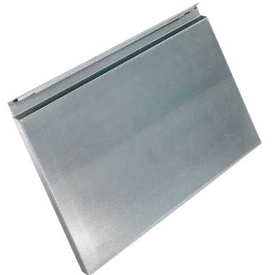 Closed-type metallic panels for ventilated facades